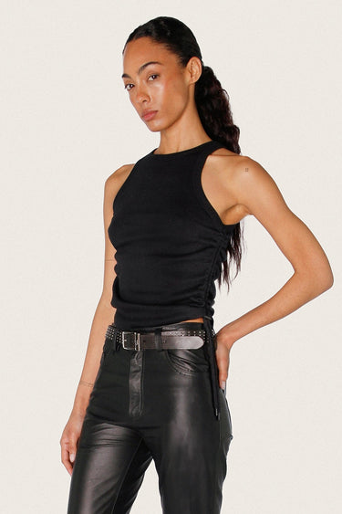 Musculosa Feni Sofia Sarkany