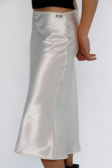 Pollera Silent - Sofia Sarkany