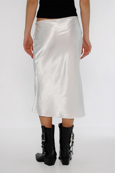 Pollera Silent - Sofia Sarkany